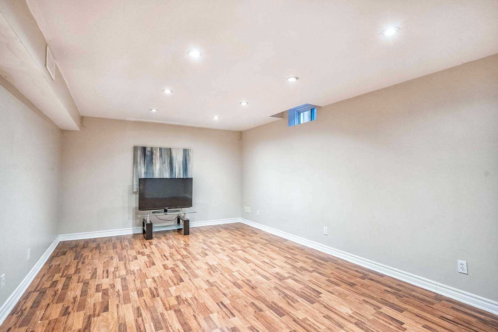 3 Sailwind Rd