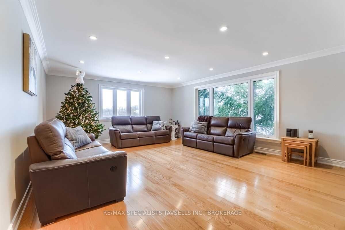 Listing W5856997 - Large Photo # 18