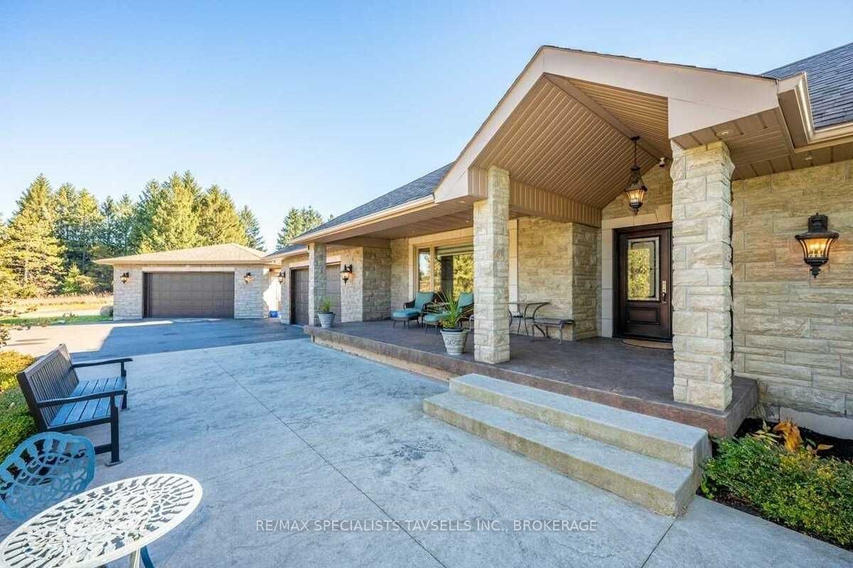 Listing W5856997 - Large Photo # 2