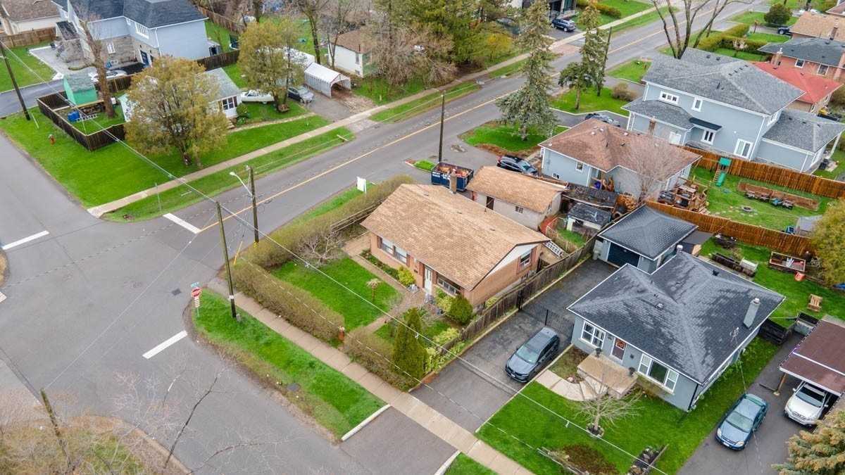 191 Deane Ave
