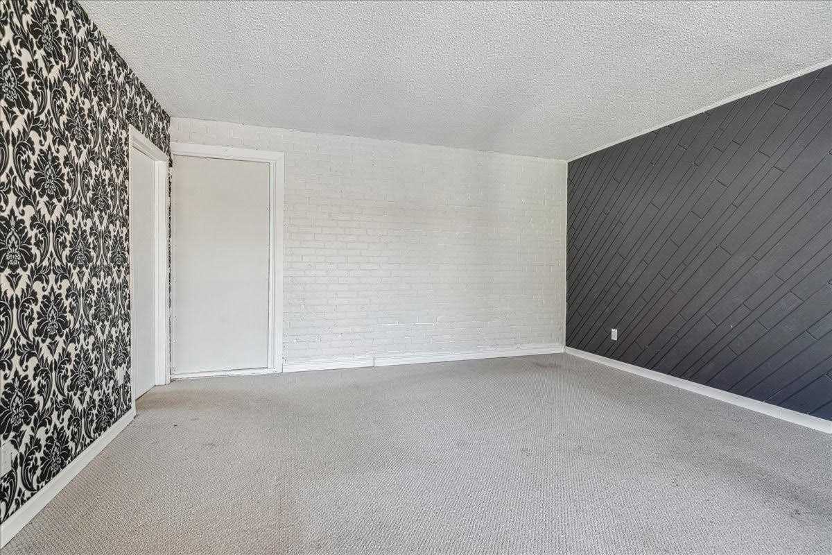 Listing W5857429 - Large Photo # 14