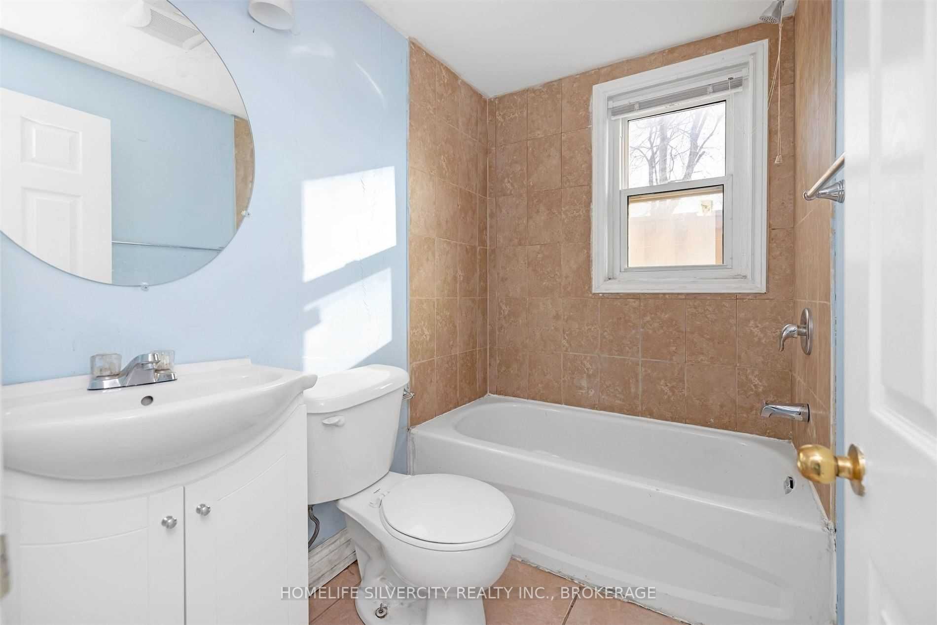 Listing W5857914 - Large Photo # 12