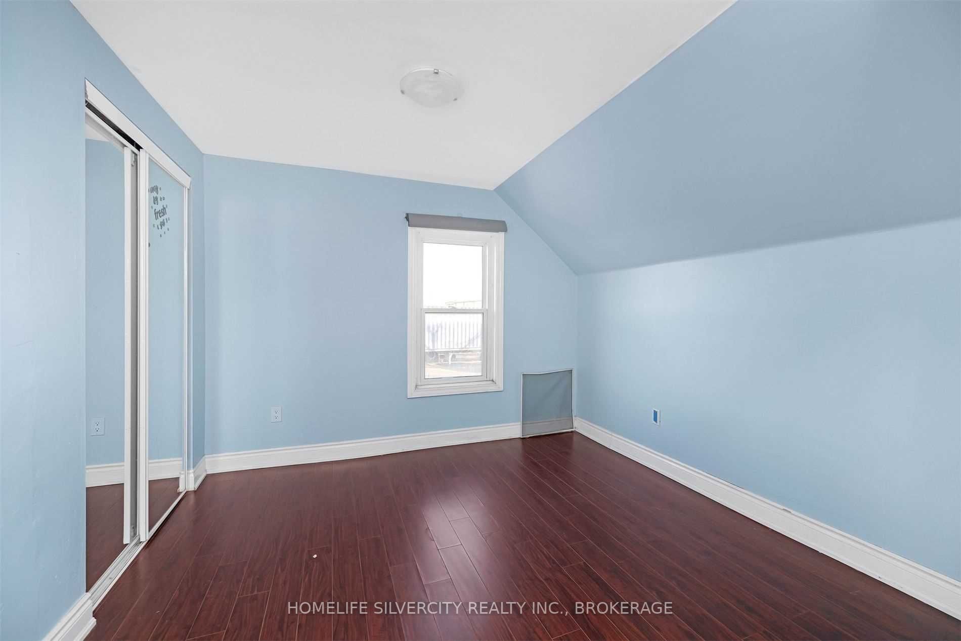Listing W5857914 - Large Photo # 16