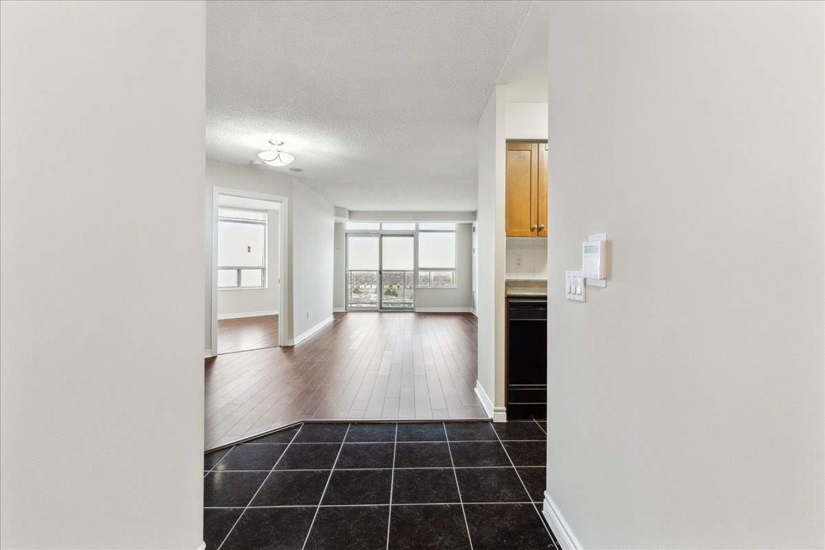 Listing W5857959 - Large Photo # 9
