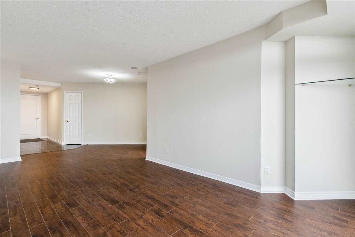 Listing W5857959 - Large Photo # 20