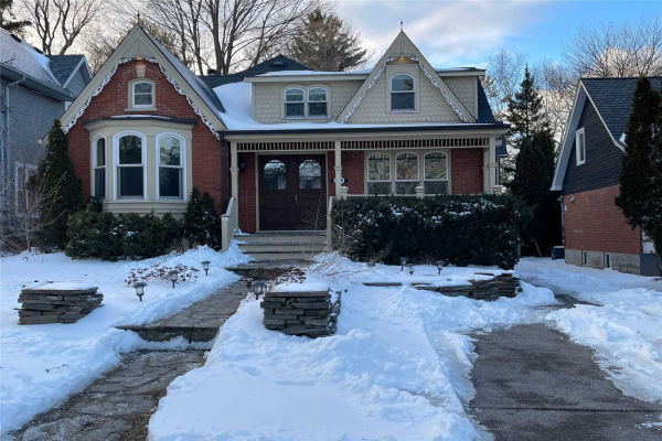 435 Maple Ave, Oakville