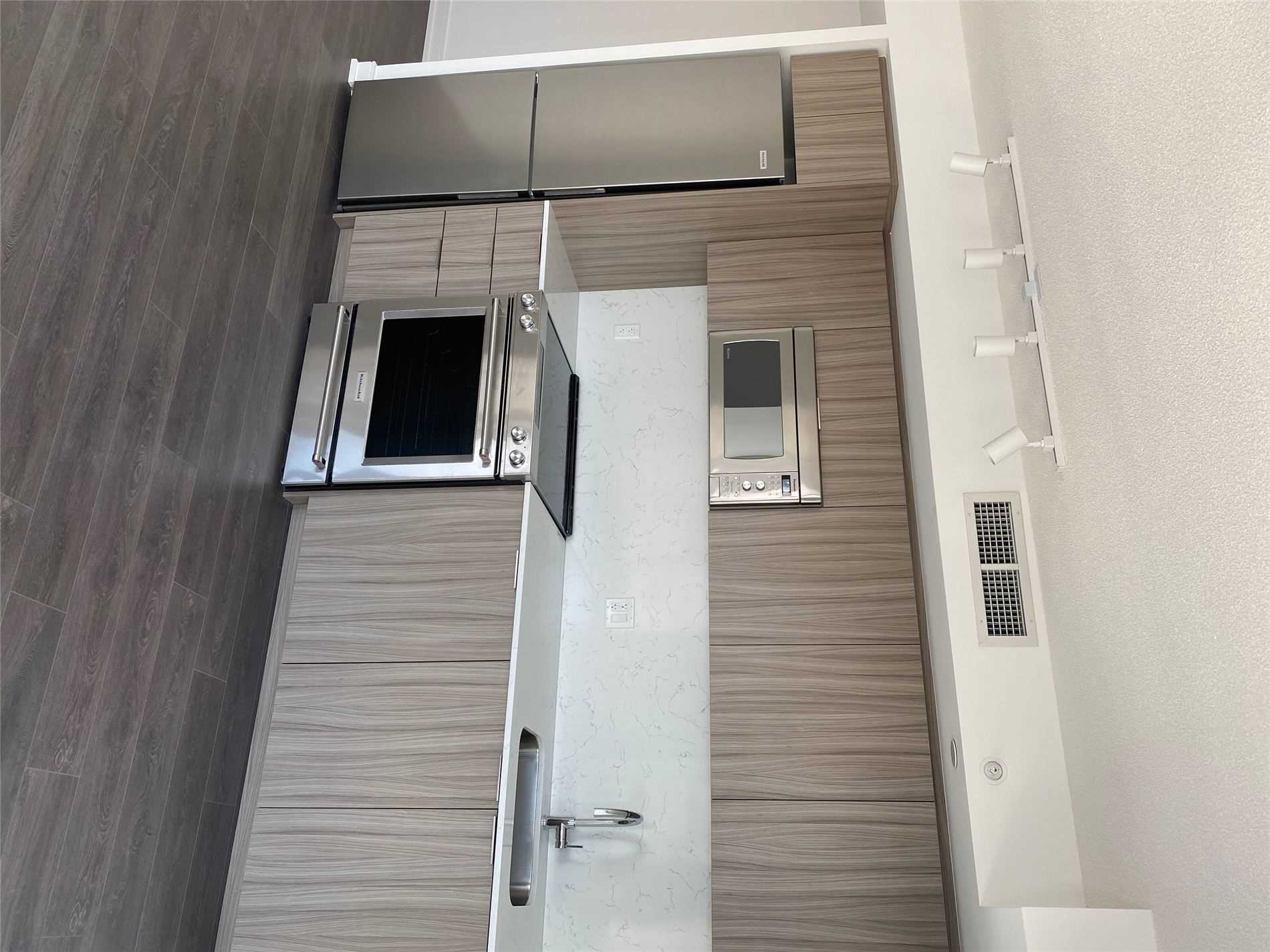 30 Samuel Wood Way, #1408