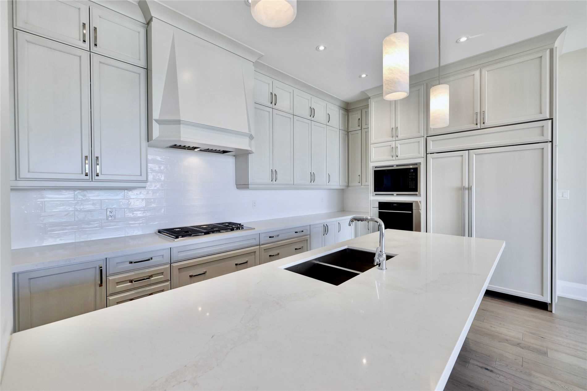 10 Maple Grove Dr, #8