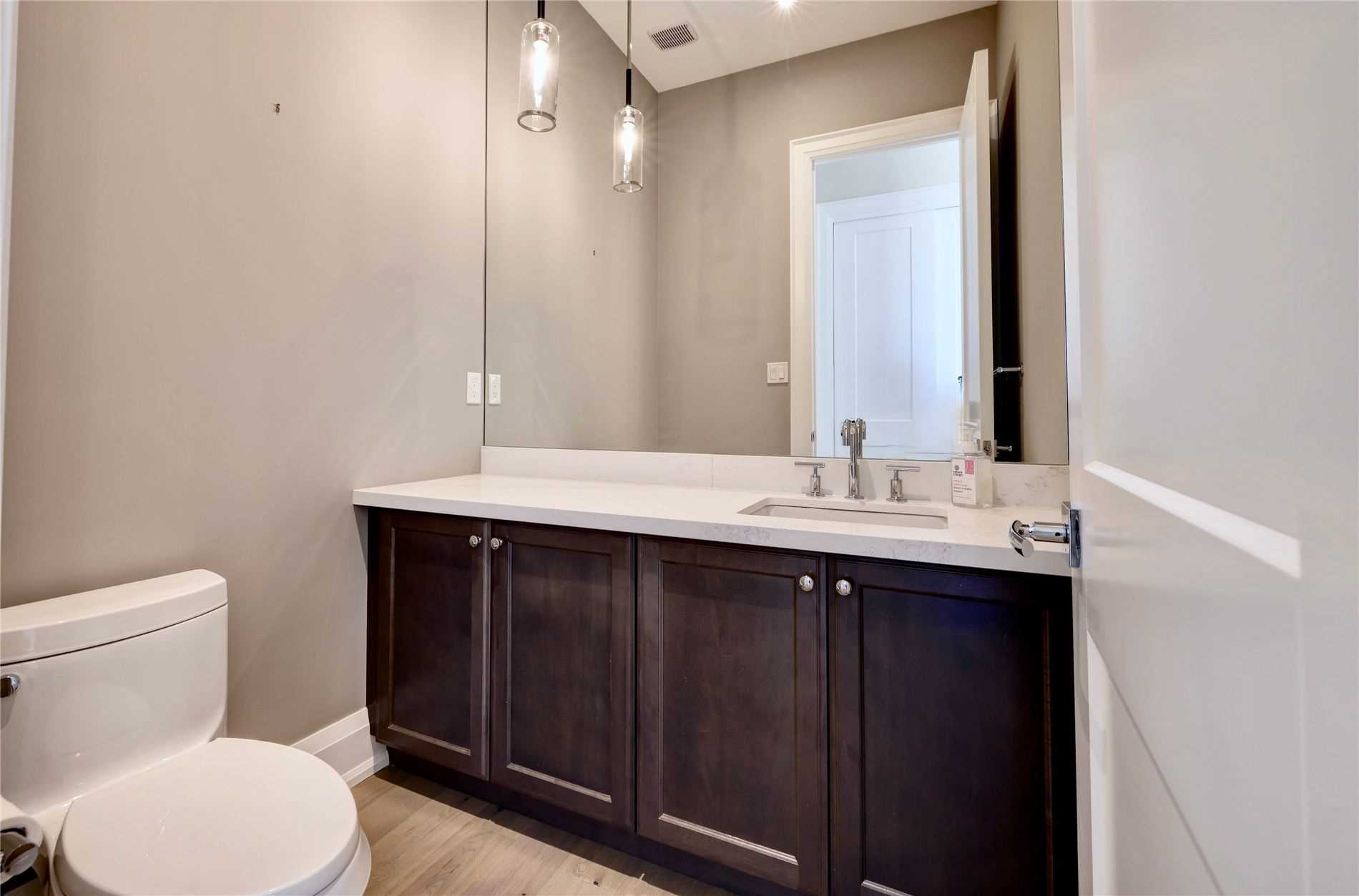 10 Maple Grove Dr, #8