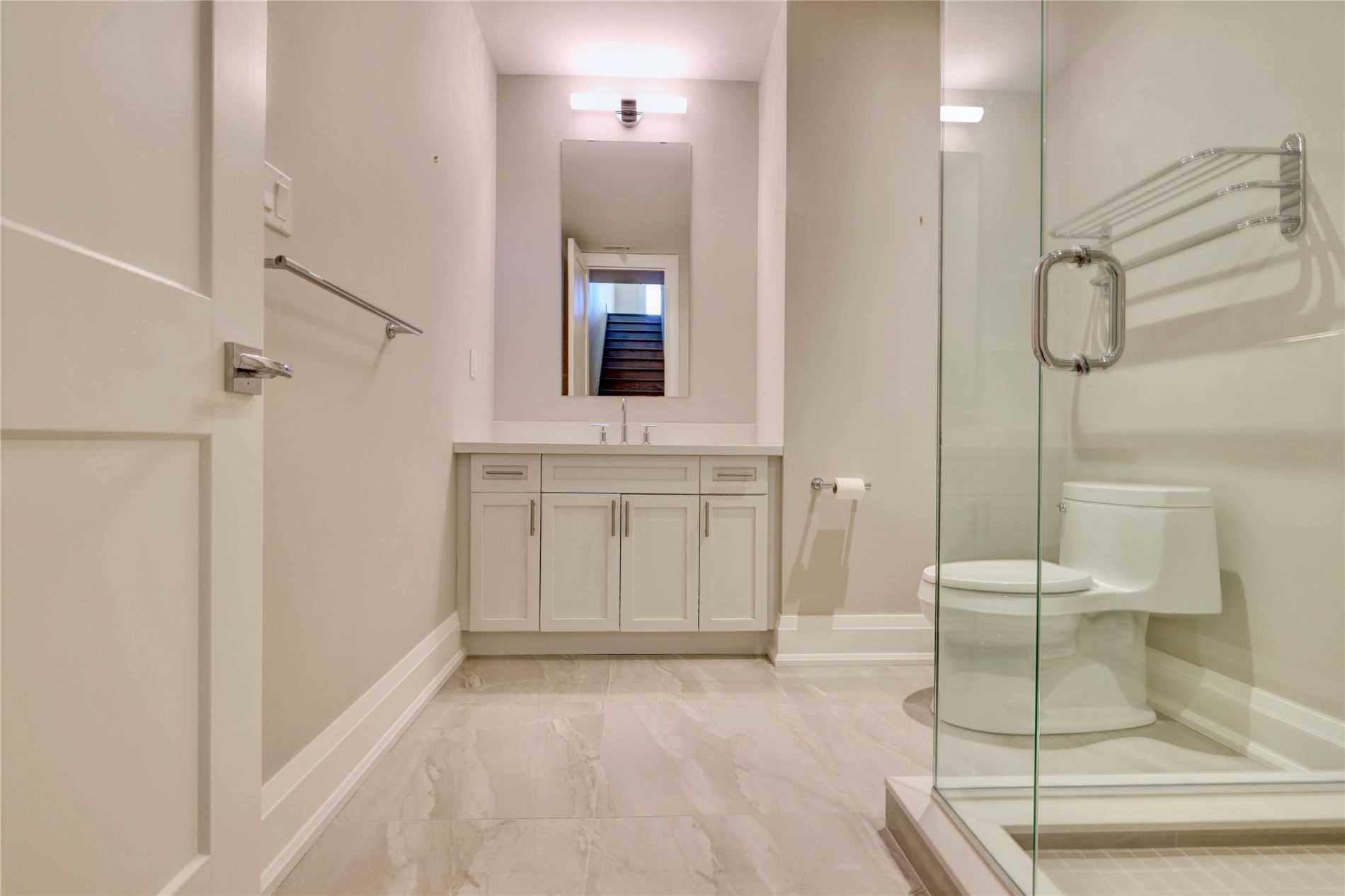 10 Maple Grove Dr, #8