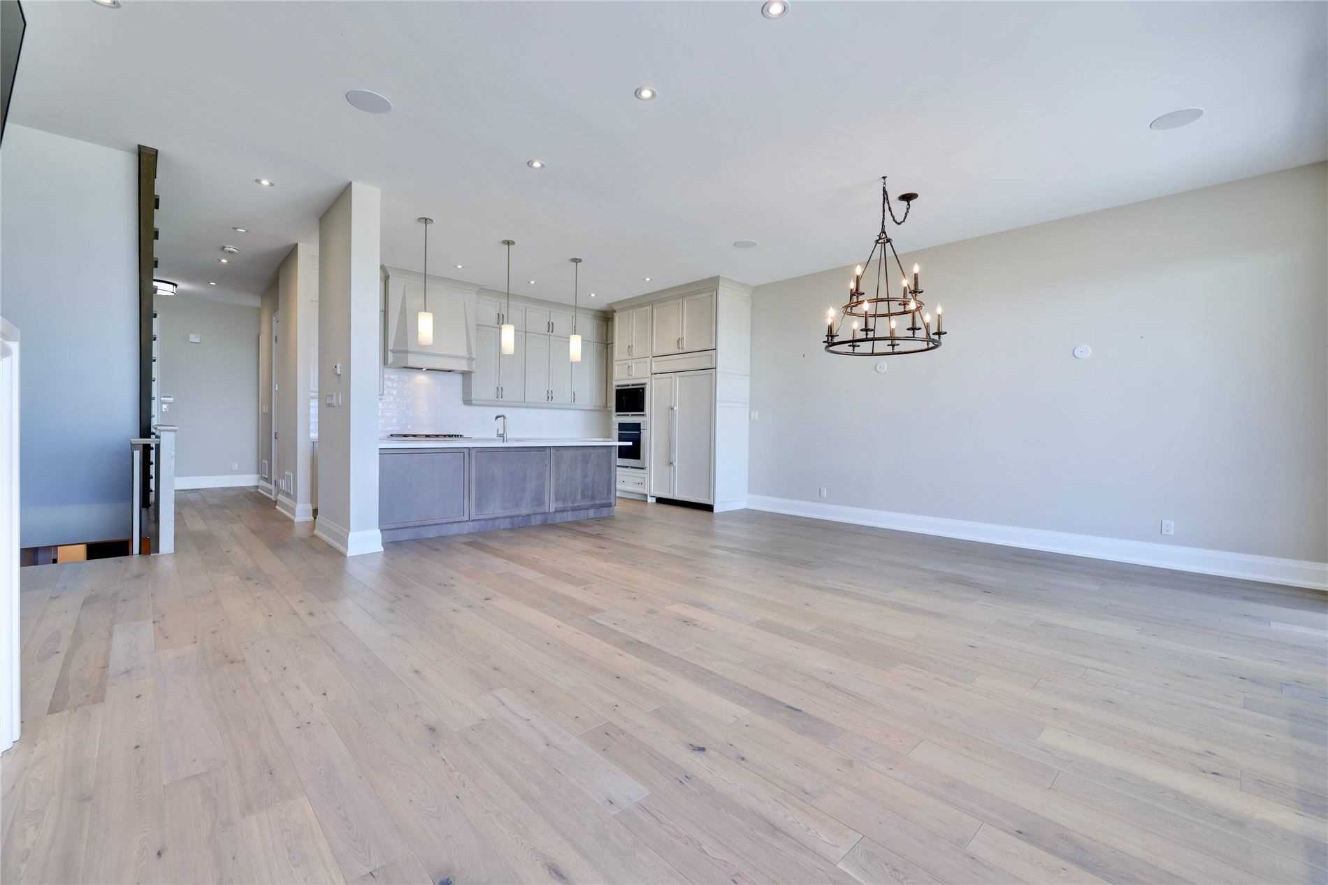 10 Maple Grove Dr, #8