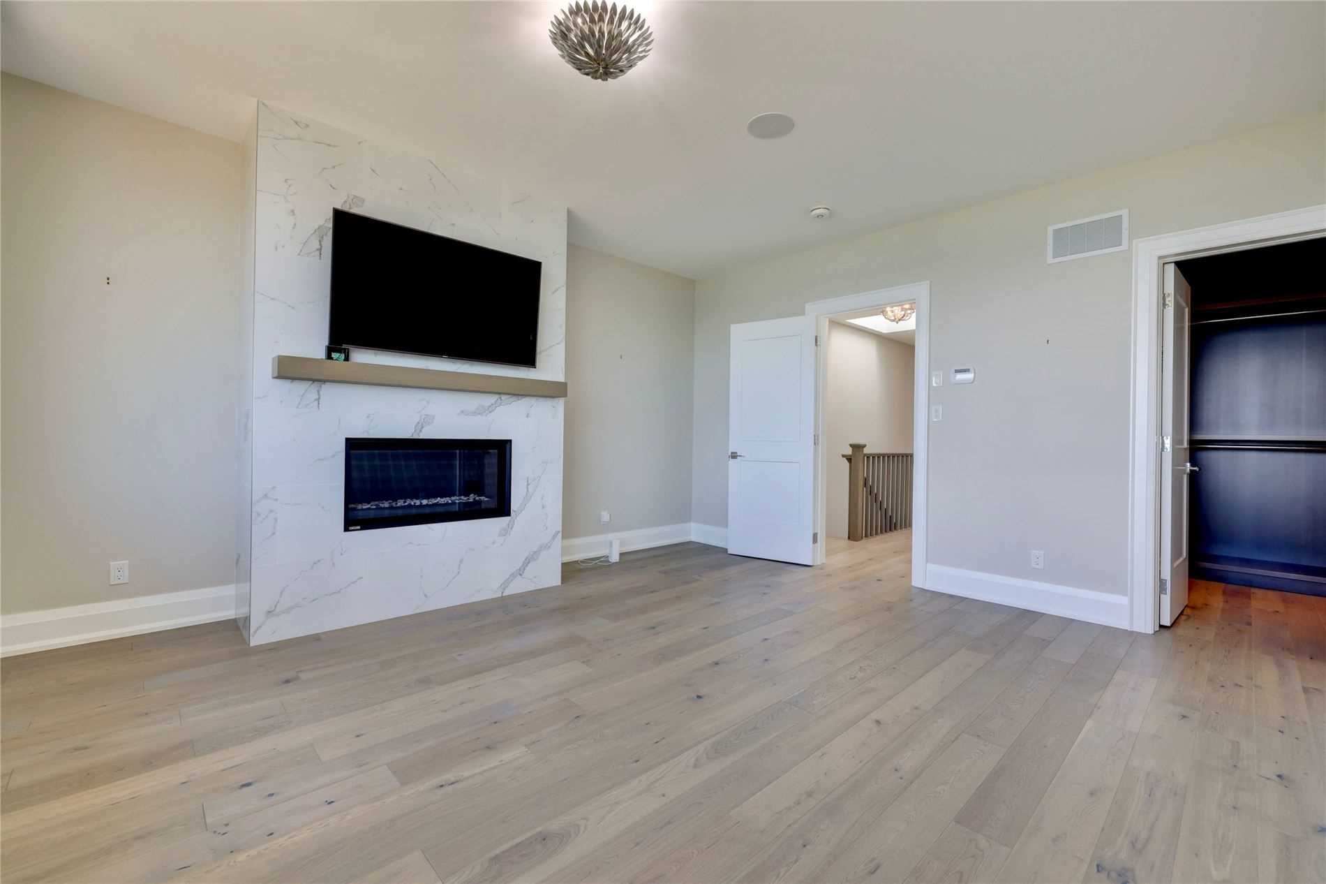 10 Maple Grove Dr, #8