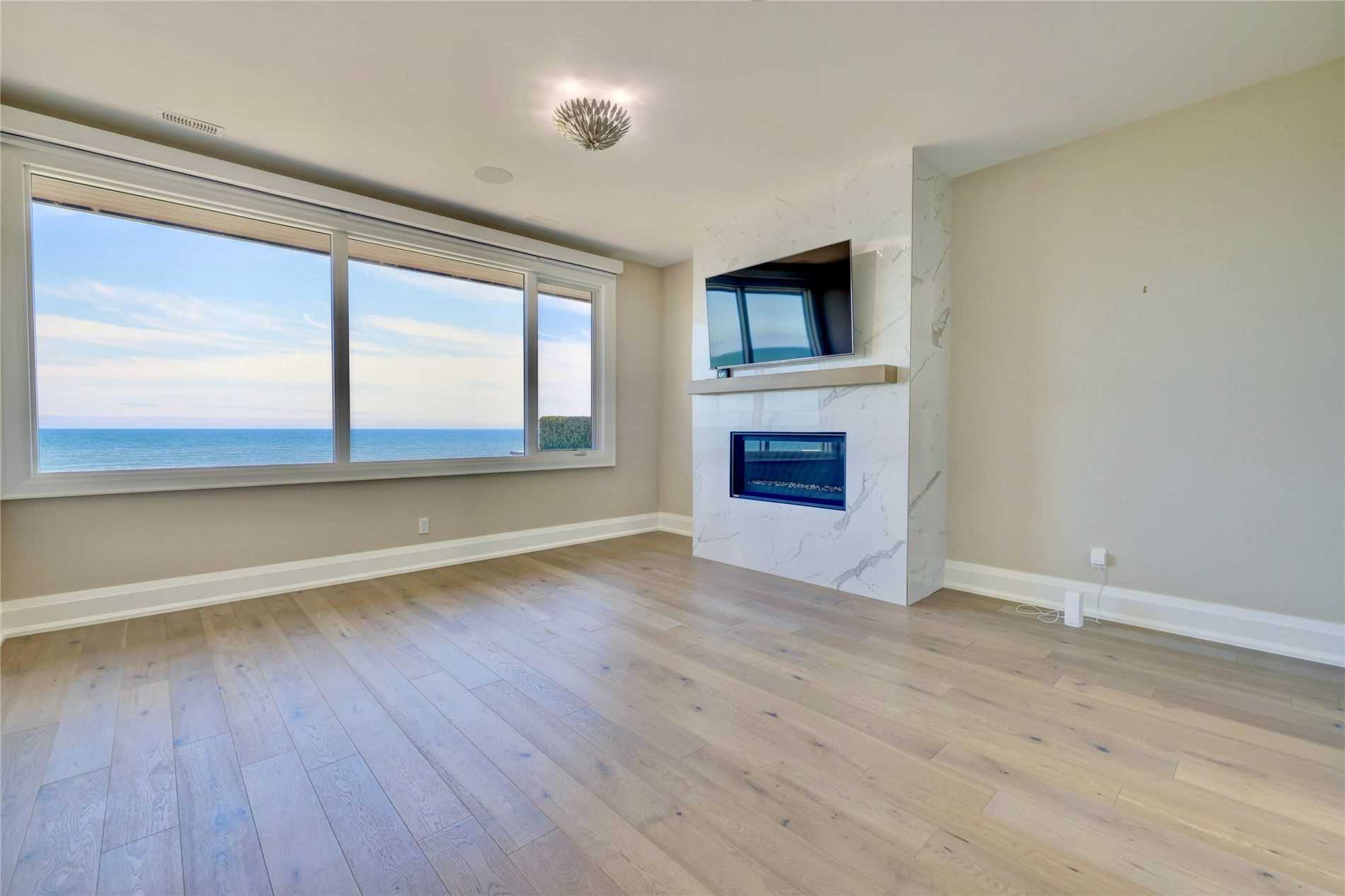 10 Maple Grove Dr, #8