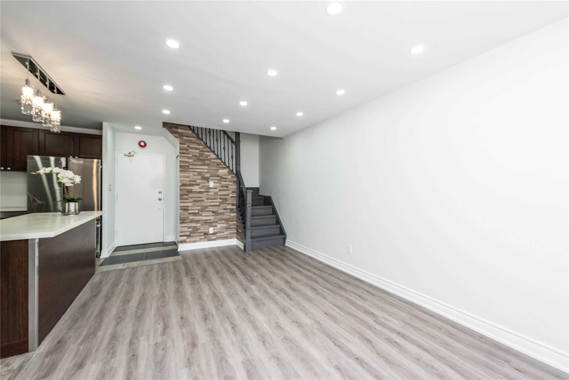 1395 Williamsport Drive, #357