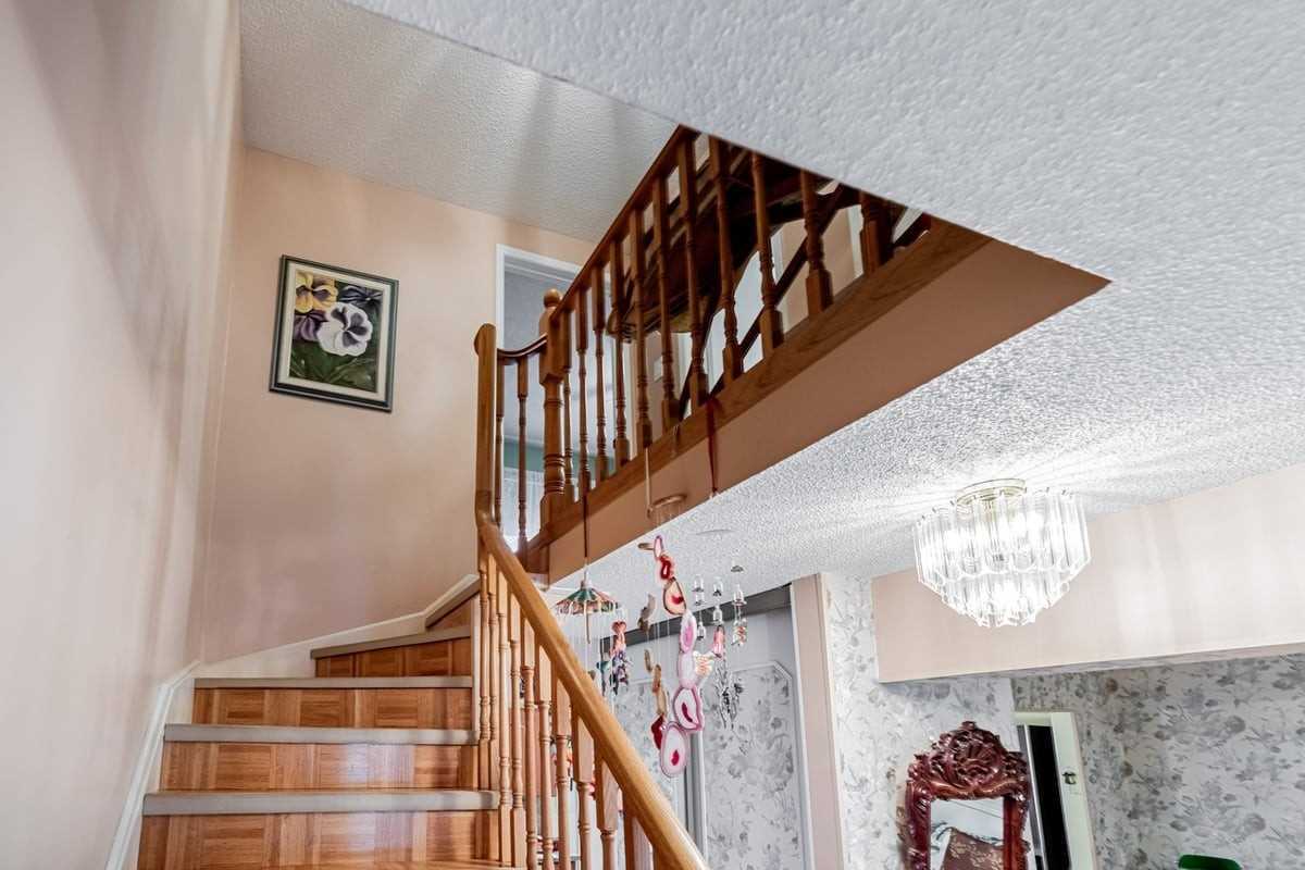 Listing W5859198 - Large Photo # 15
