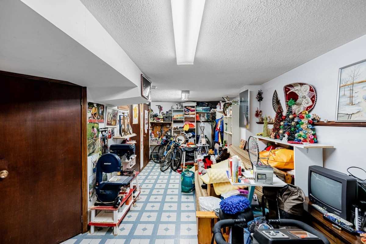 Listing W5859198 - Large Photo # 11