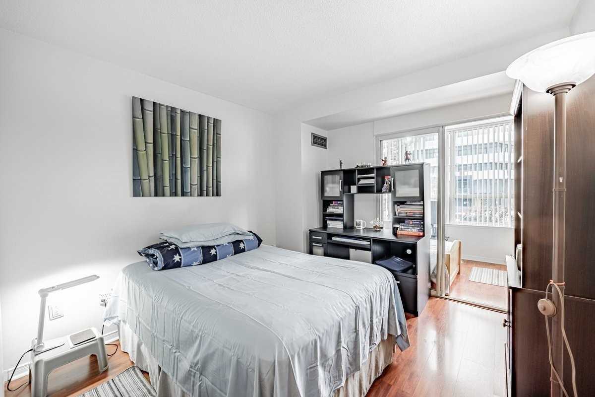 Listing W5859348 - Large Photo # 14
