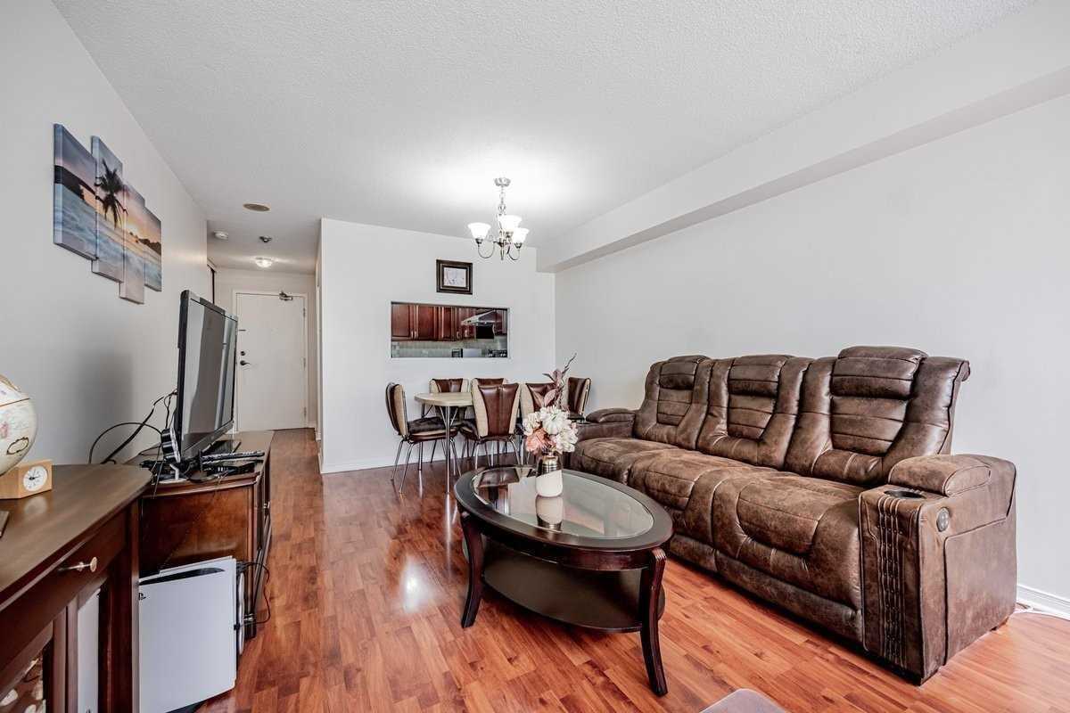 Listing W5859348 - Large Photo # 10