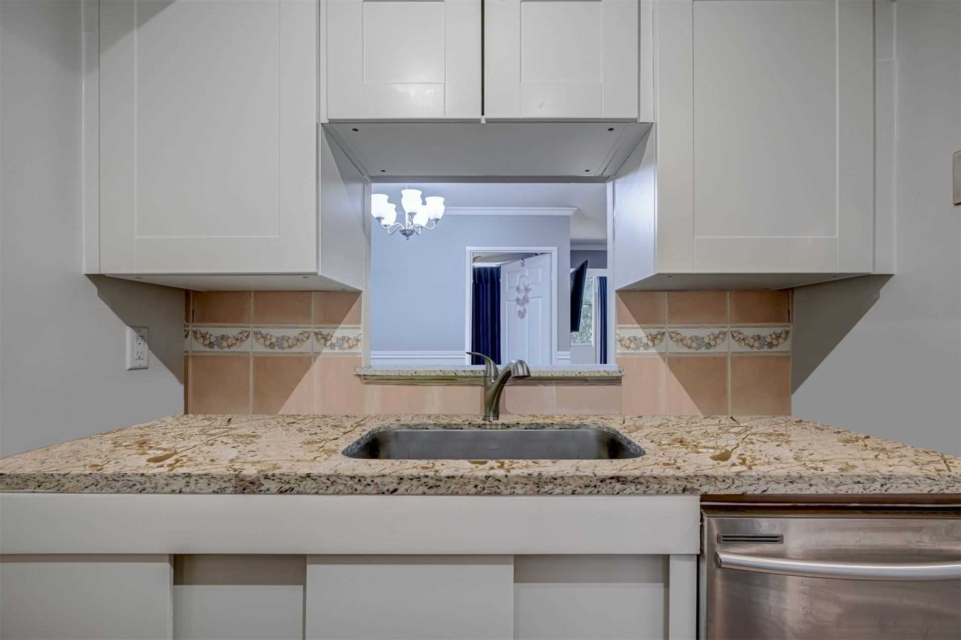 Listing W5859383 - Large Photo # 12