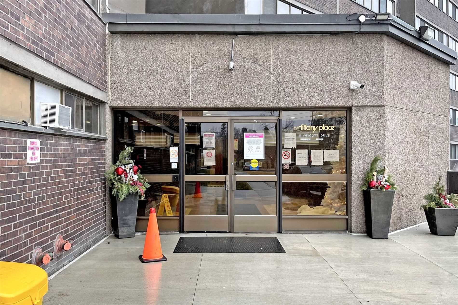 11 Wincott Dr, #1806