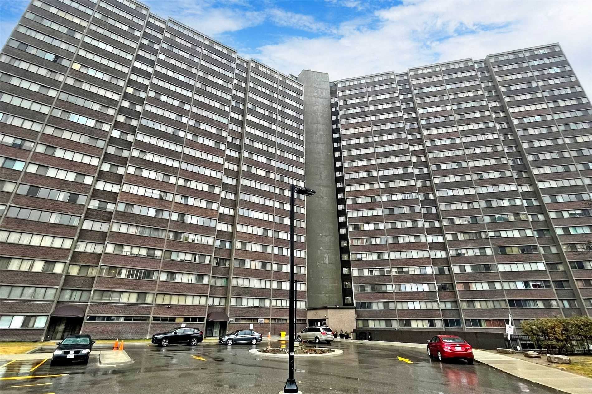 11 Wincott Dr, #1806