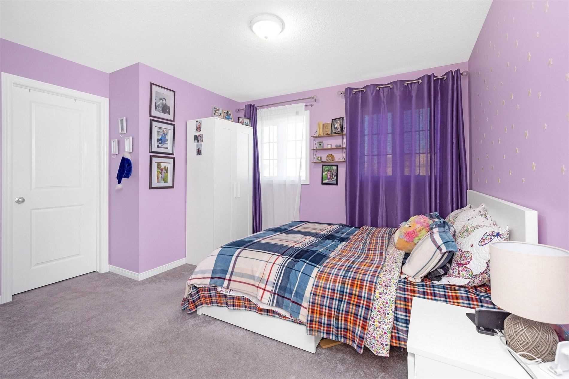 1 England Ave