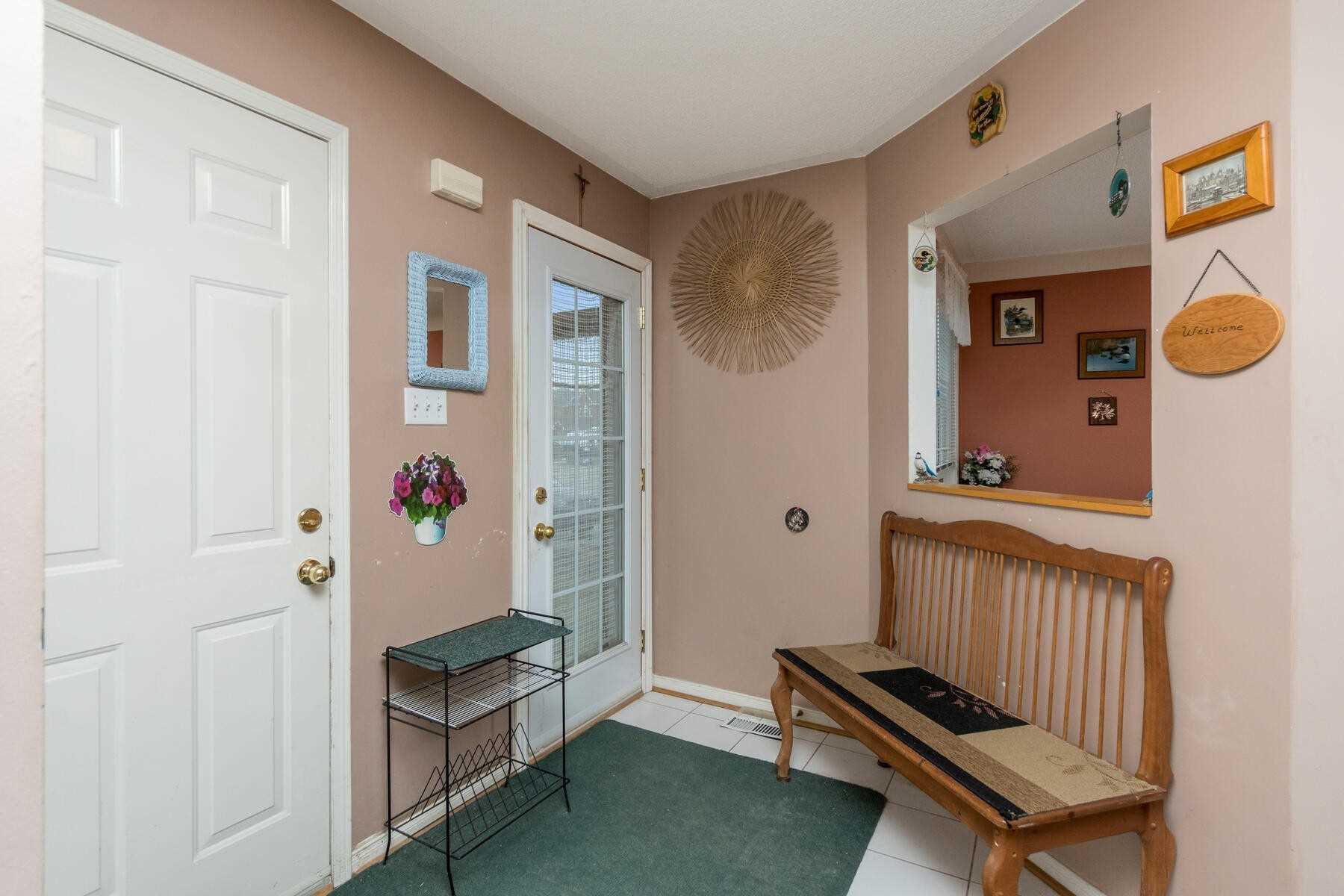 Listing W5860177 - Large Photo # 3