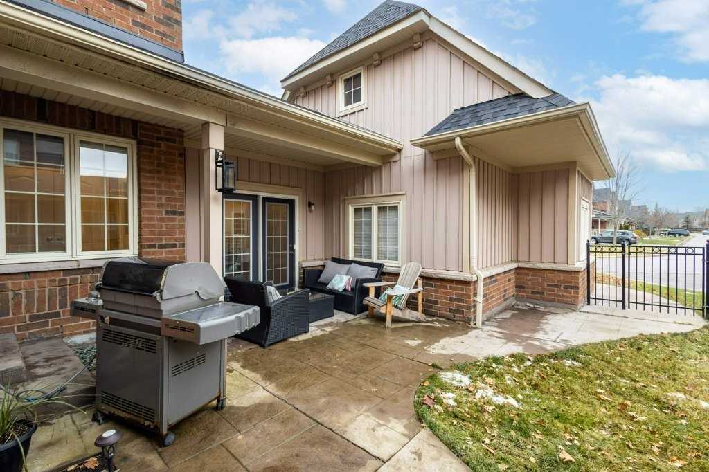 96 Thomas St