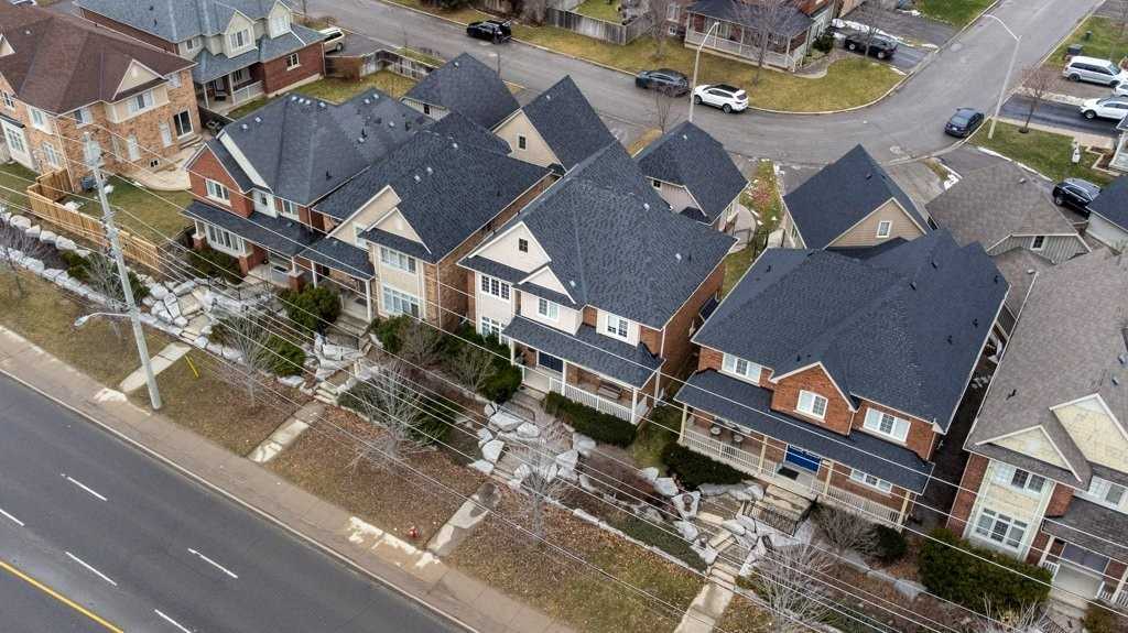 96 Thomas St
