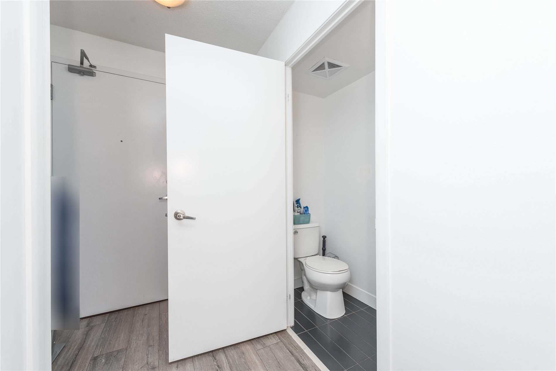 Listing W5861090 - Large Photo # 7
