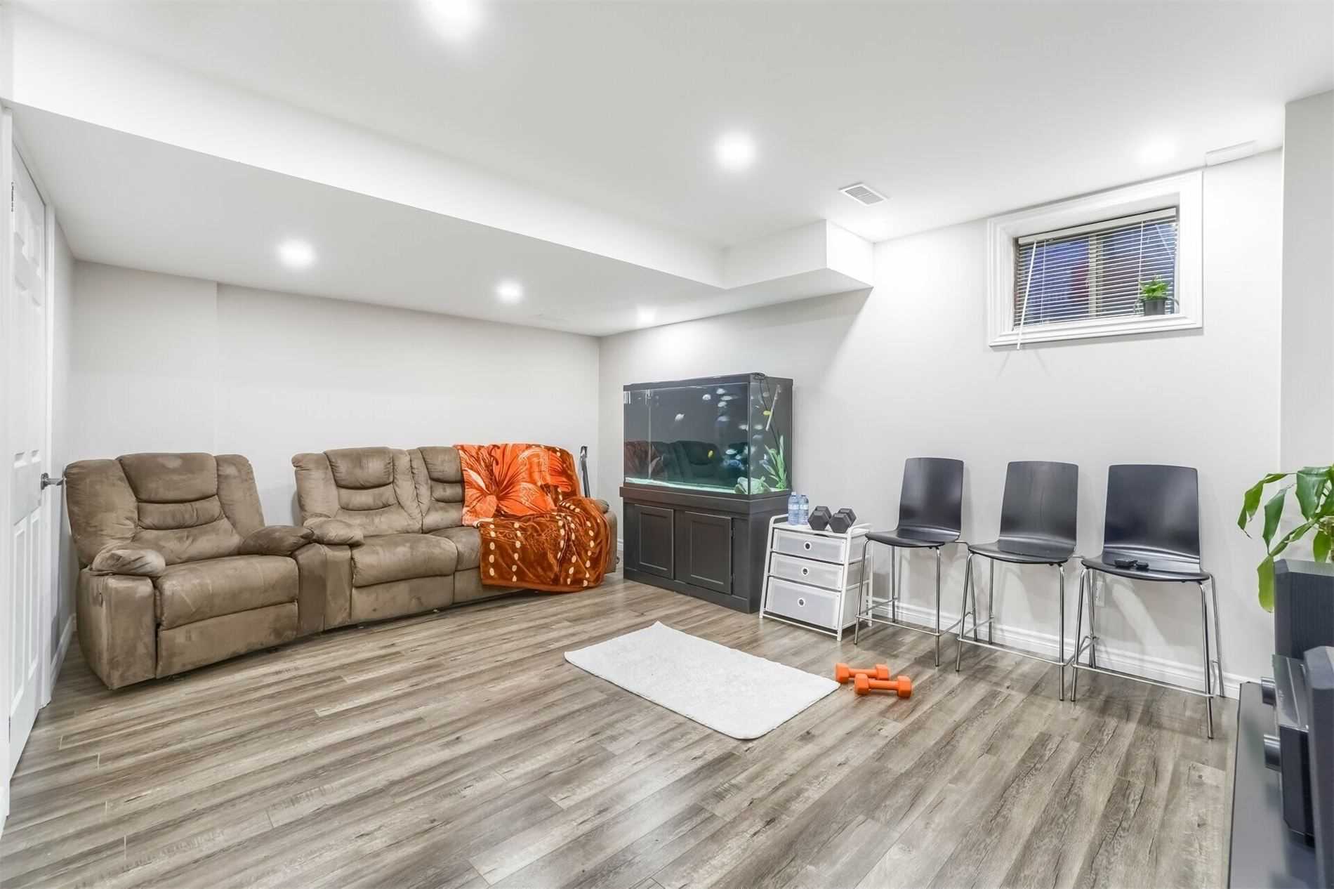 11 Tormore Road
