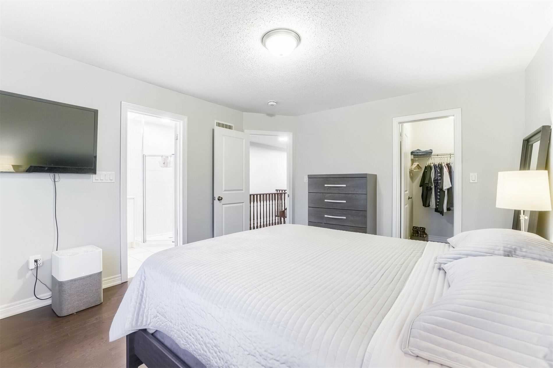 11 Tormore Road