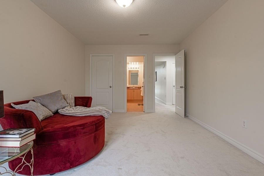 Listing W5861519 - Large Photo # 22