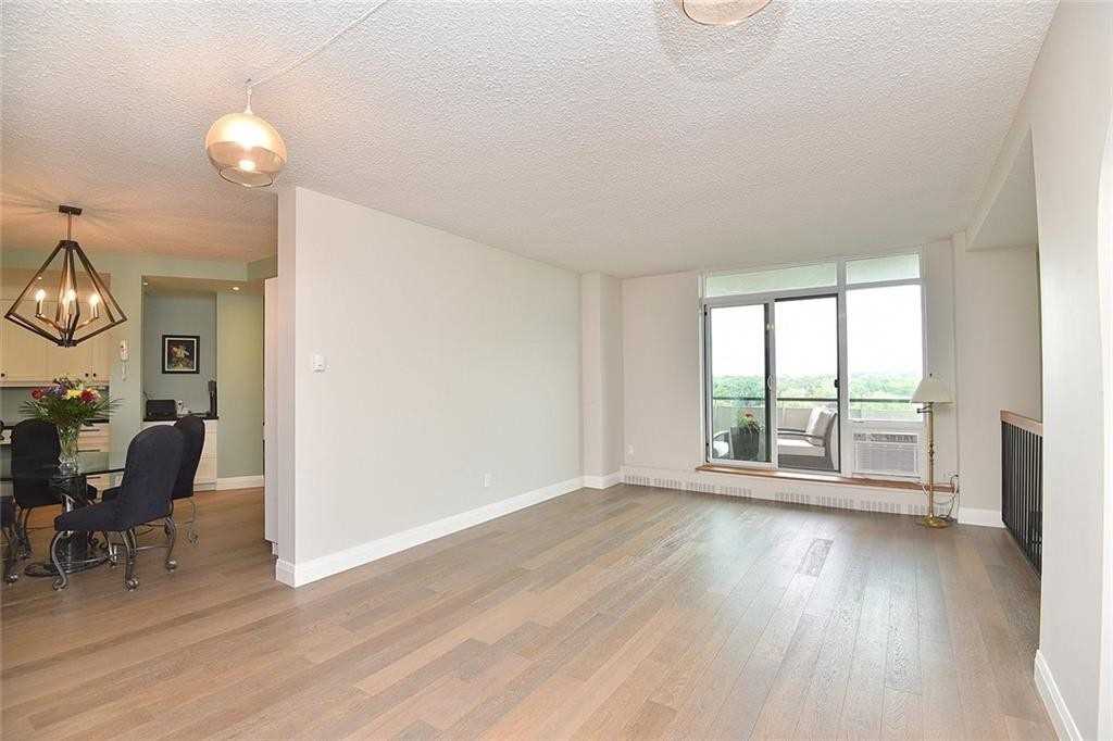 Listing W5861708 - Large Photo # 9