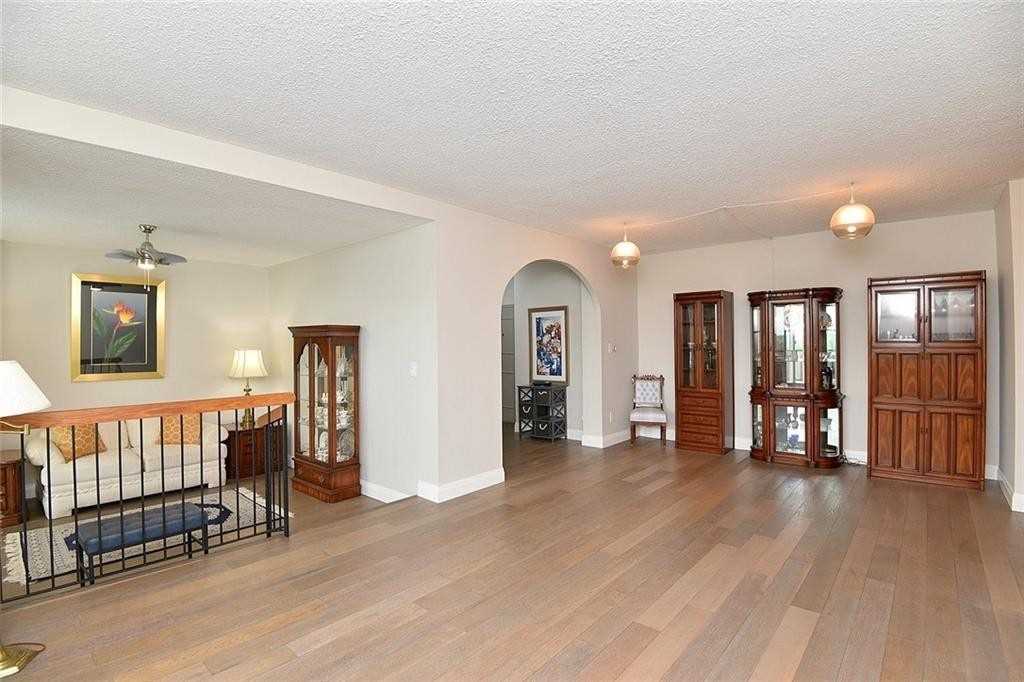 Listing W5861708 - Large Photo # 13