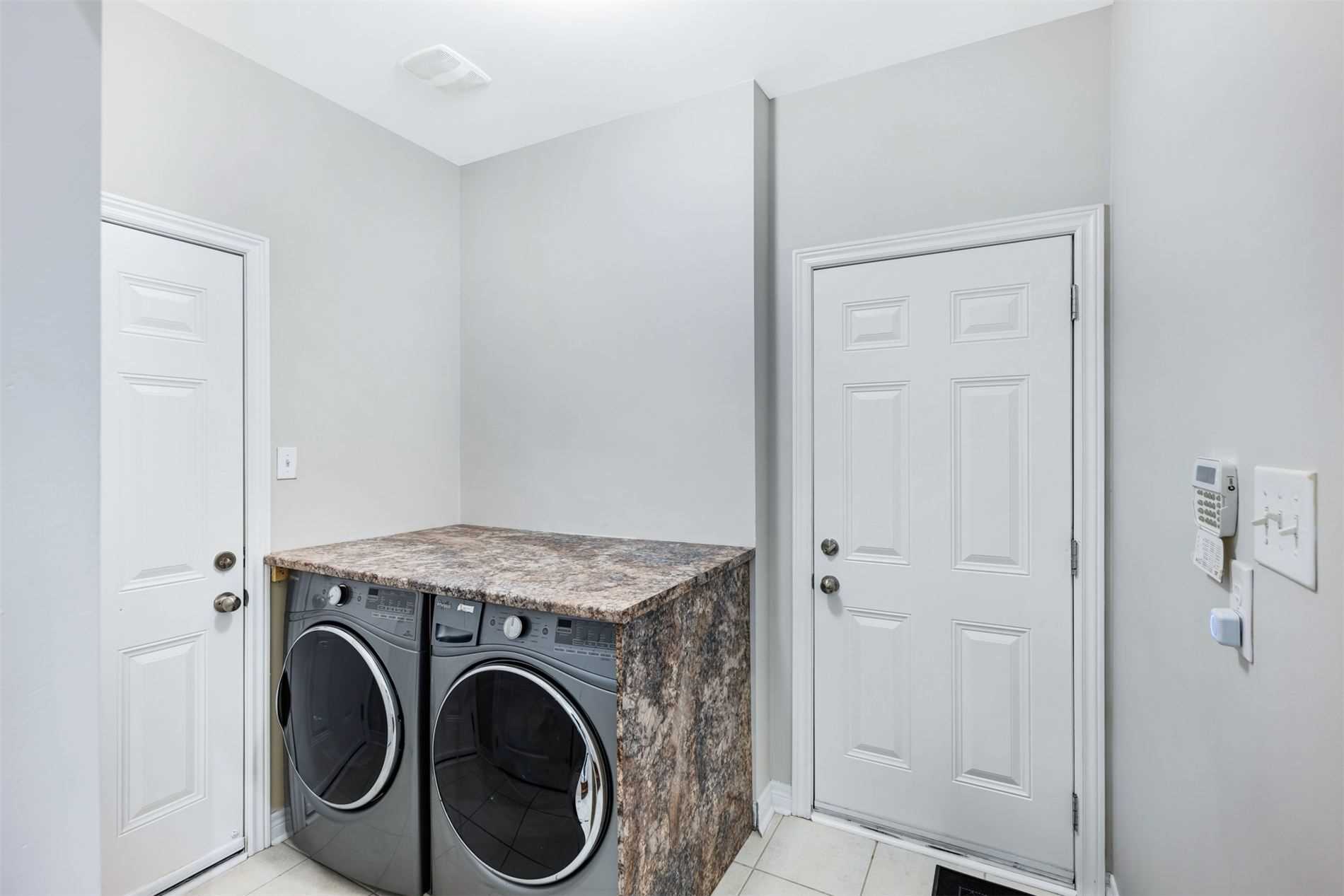 Listing W5861740 - Large Photo # 18