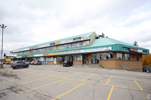 7071 Airport Rd, Mississauga