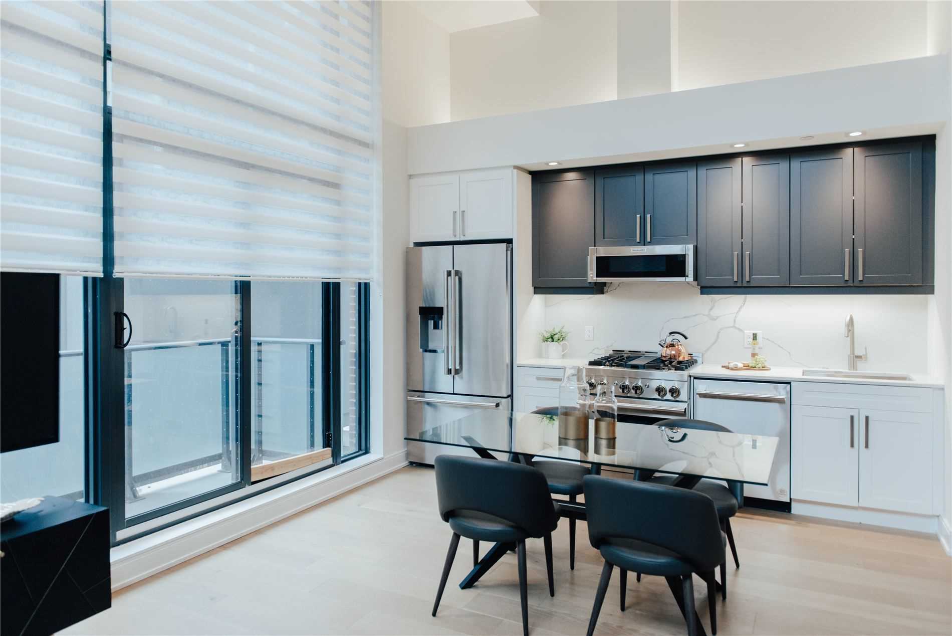430 Roncesvalles Avenue, #105