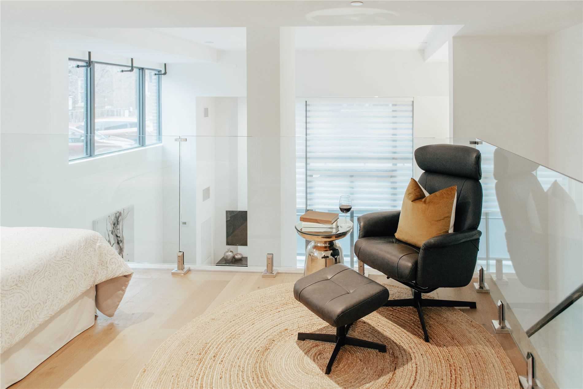 430 Roncesvalles Avenue, #105