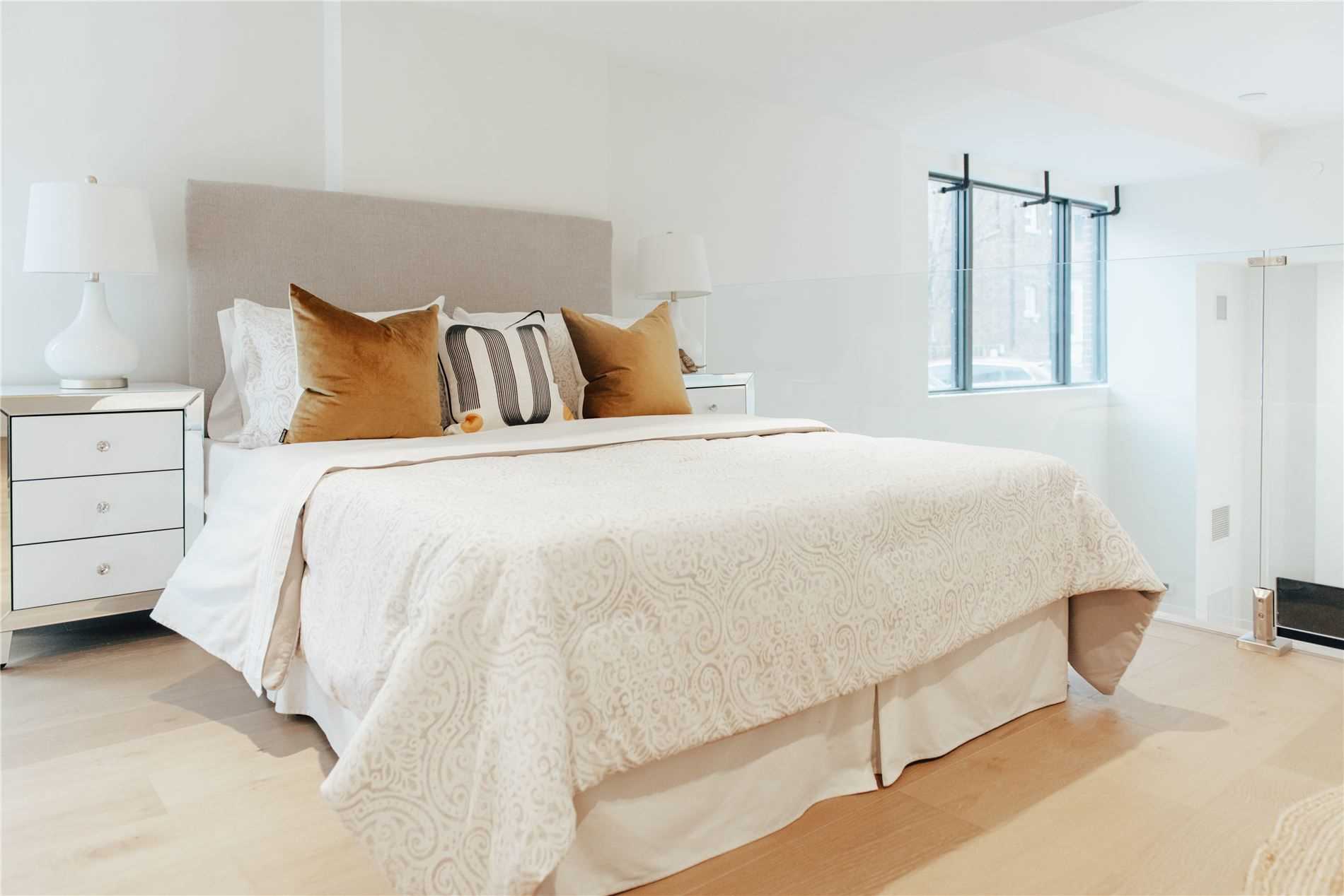 430 Roncesvalles Avenue, #105