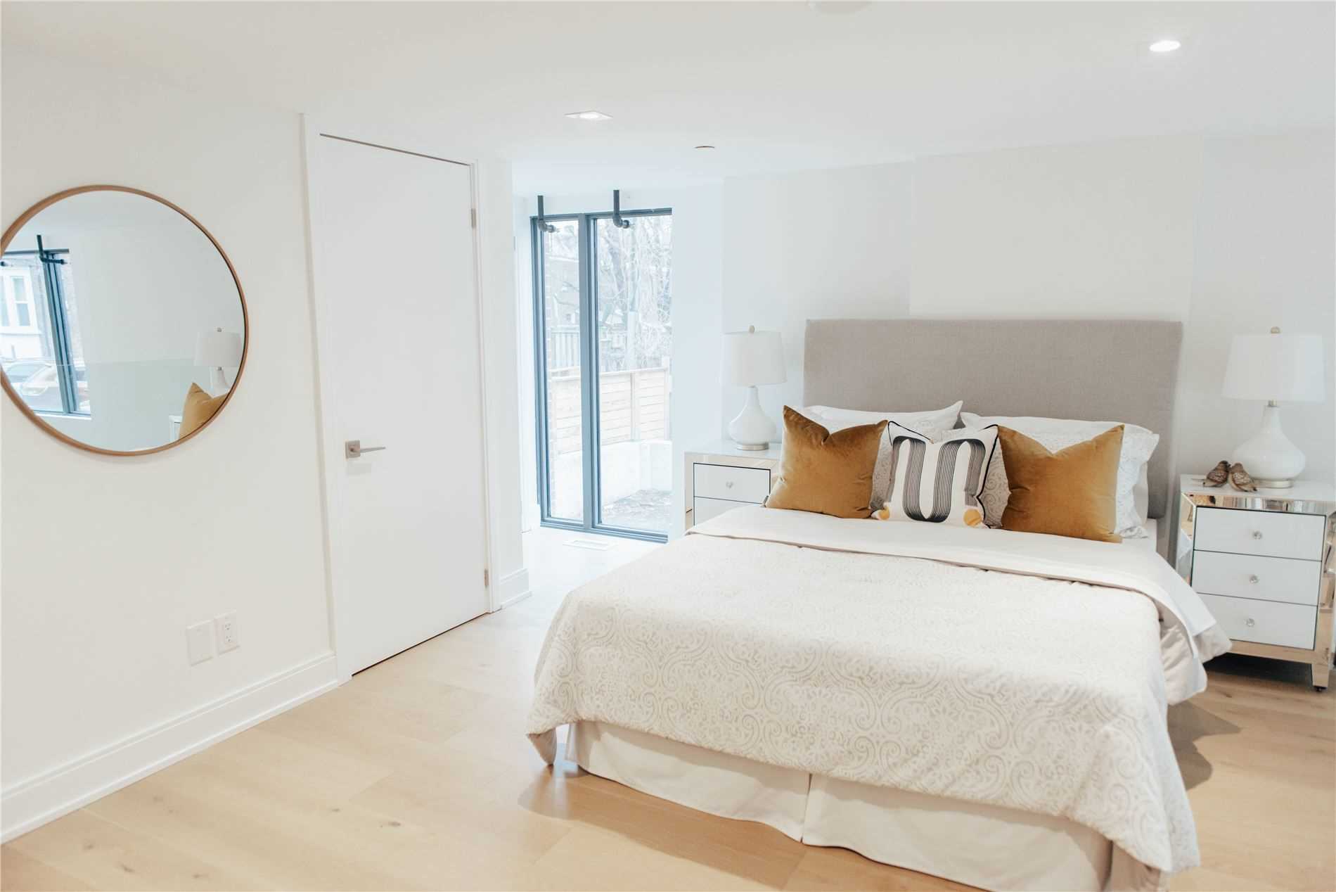430 Roncesvalles Avenue, #105
