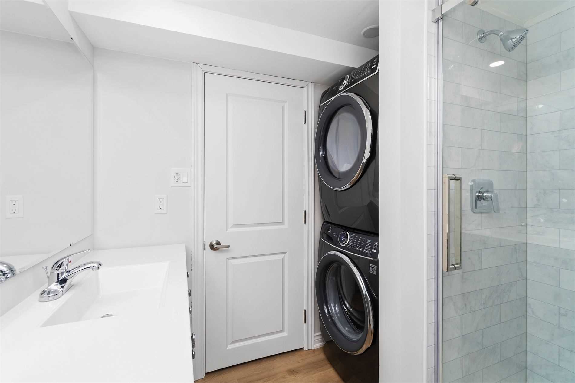 8 Carysfort Road, #Lower