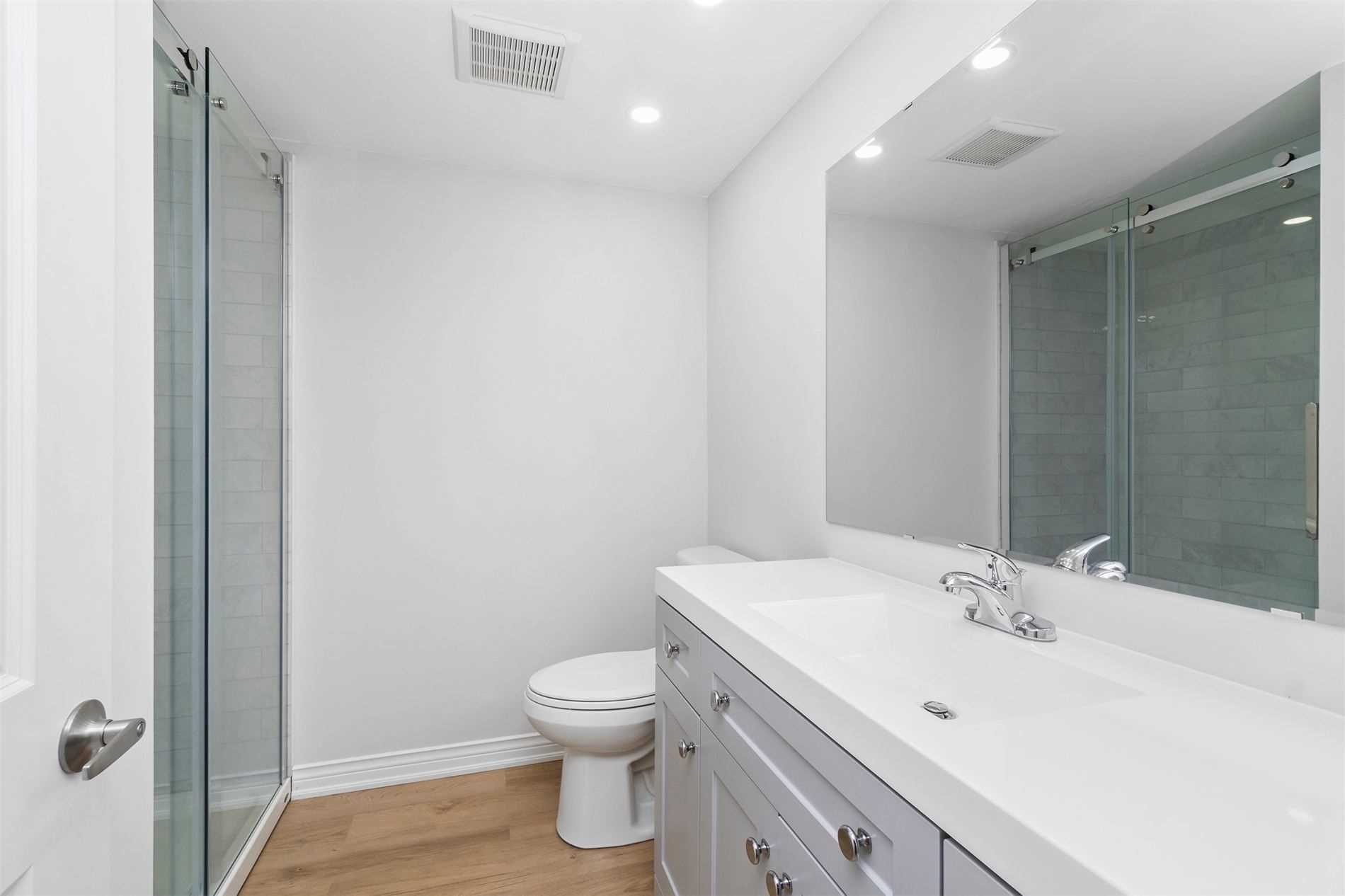 8 Carysfort Road, #Lower