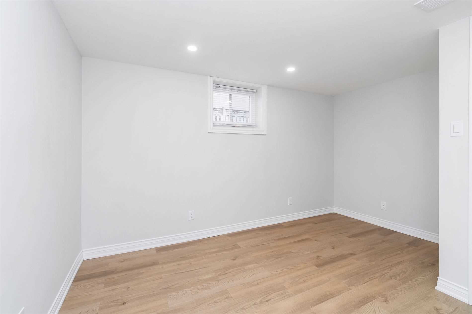 8 Carysfort Road, #Lower