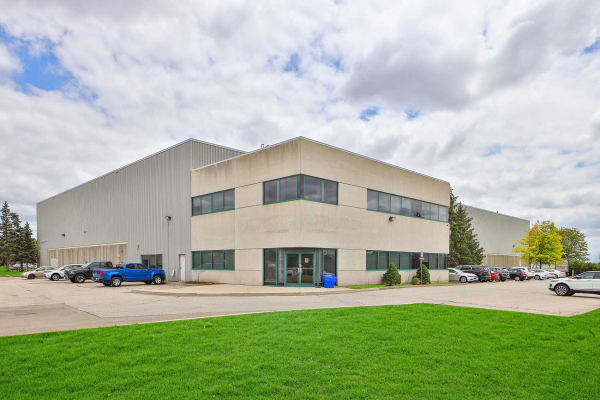 5 Parkshore Dr, Brampton