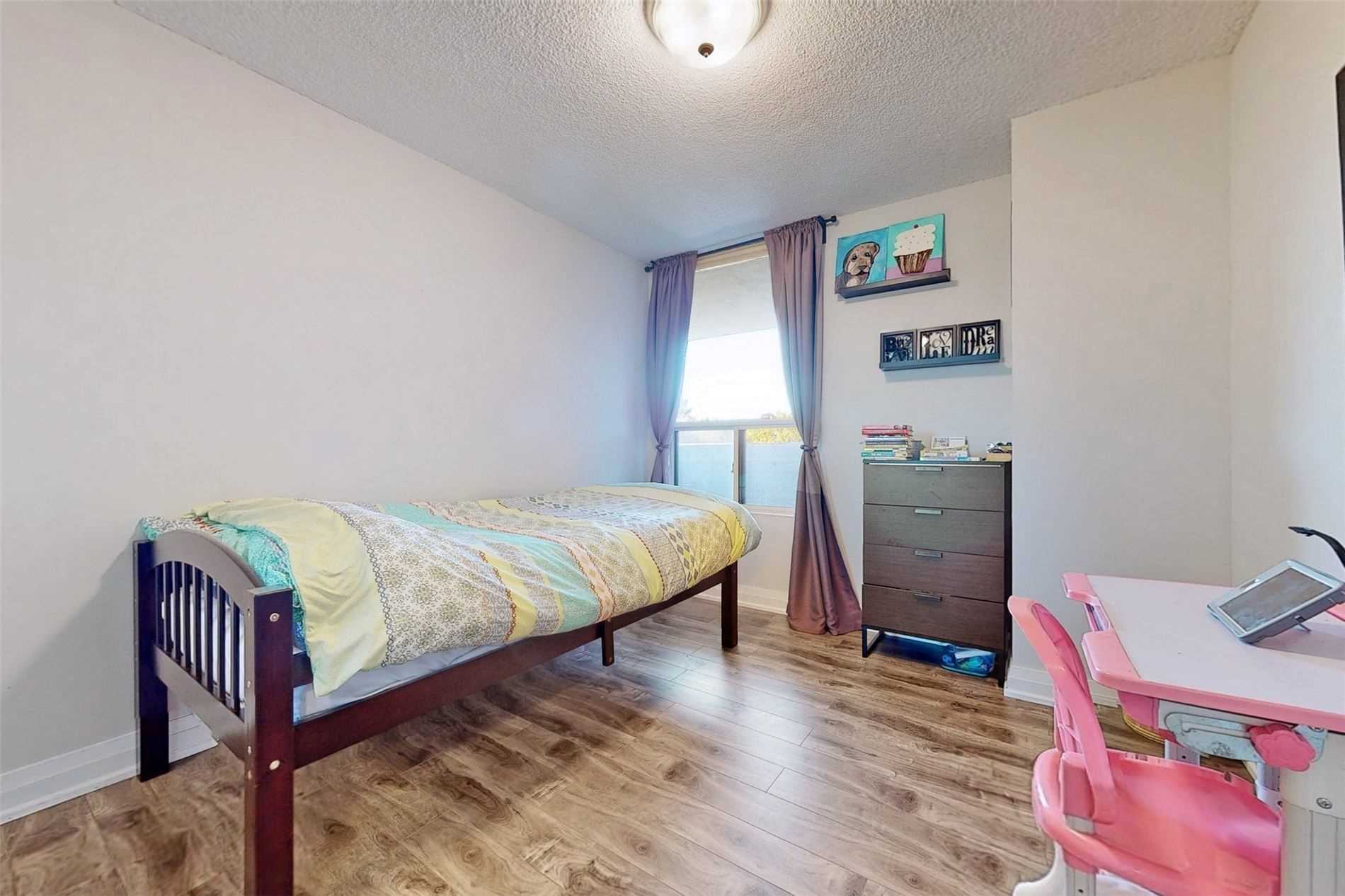 Listing W5862261 - Large Photo # 18