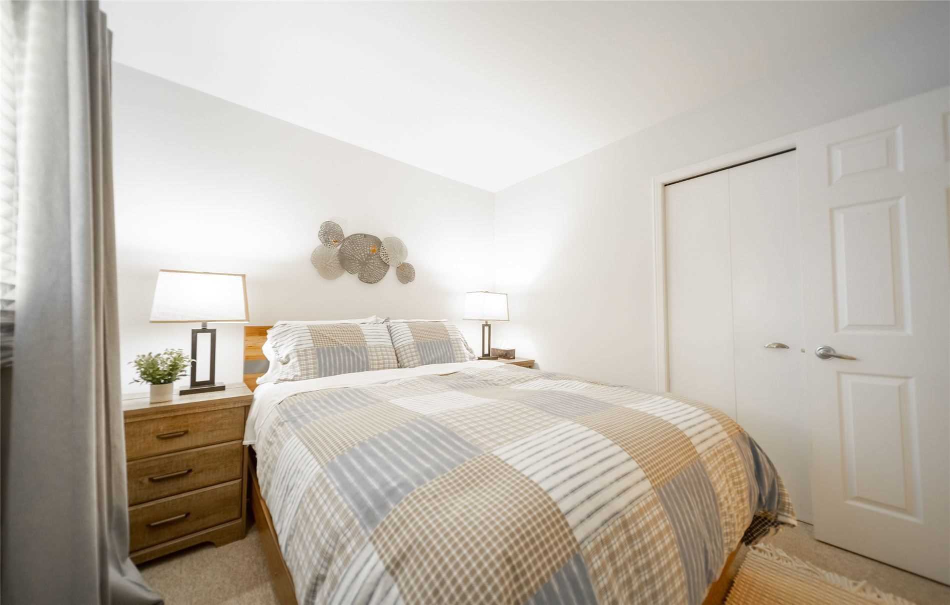 Listing W5862307 - Large Photo # 21