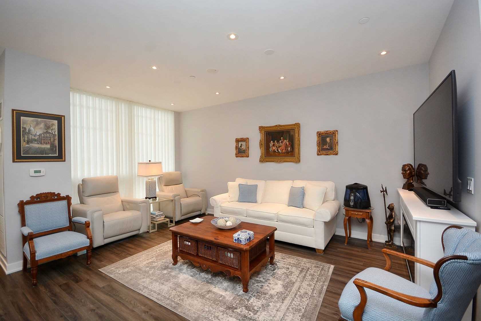 4699 Glen Erin Dr, #109