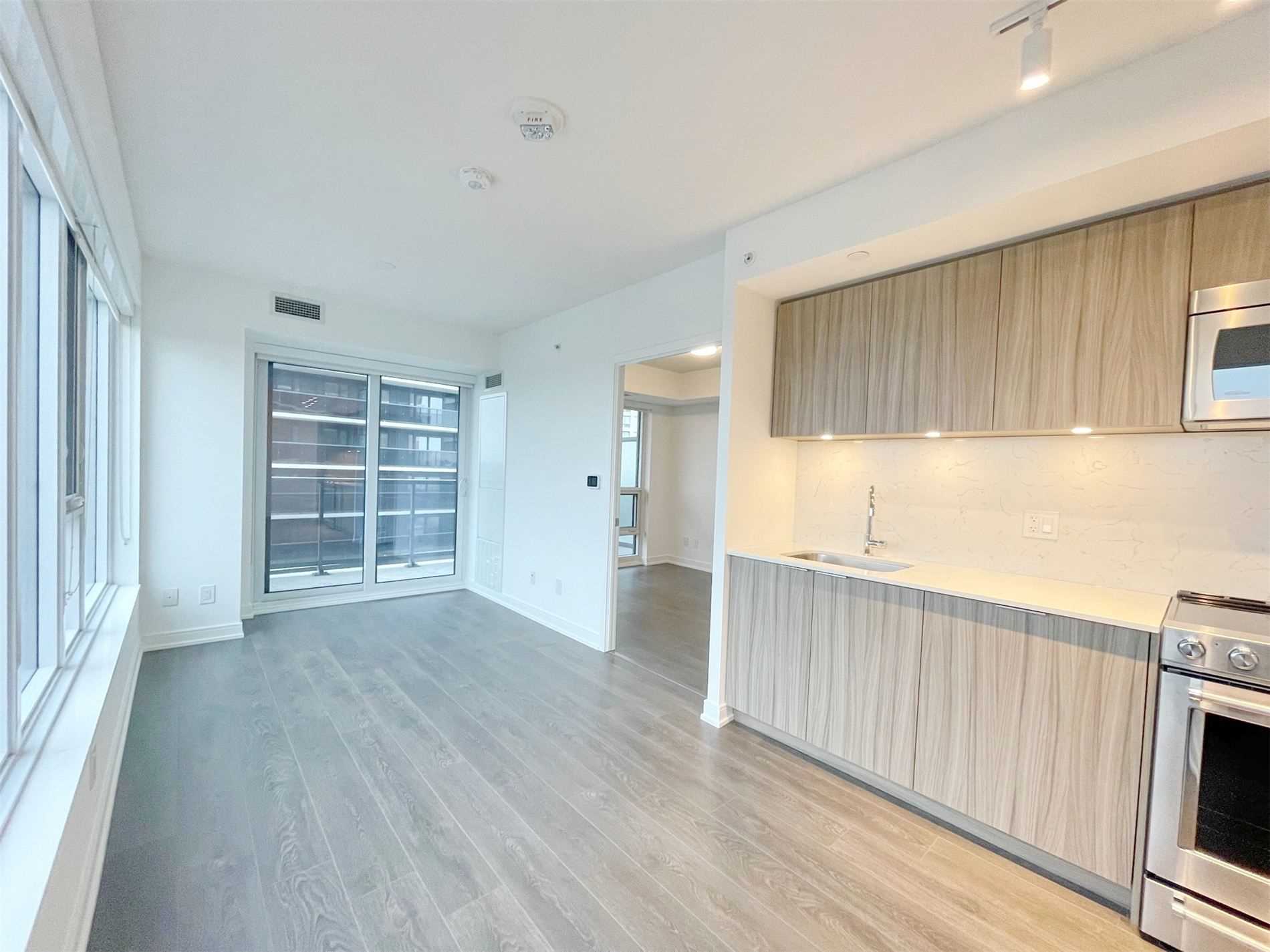 30 Samuel Wood Way, #1504