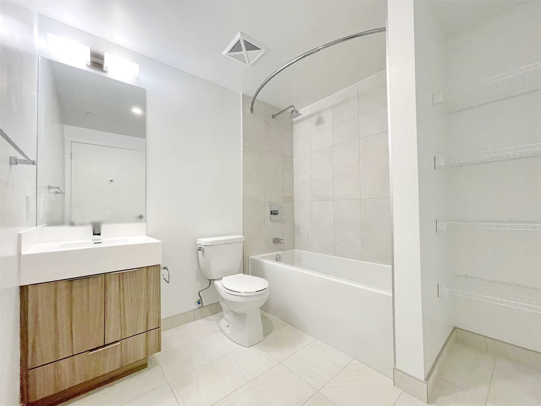 30 Samuel Wood Way, #1504